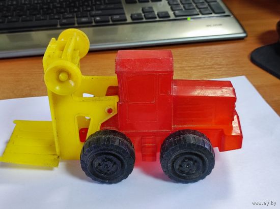 Трактор  игрушка СССР,пластик.