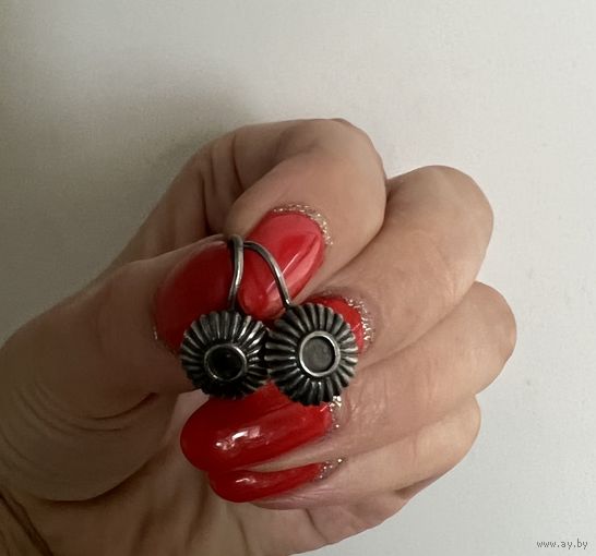 Серьги клеймо