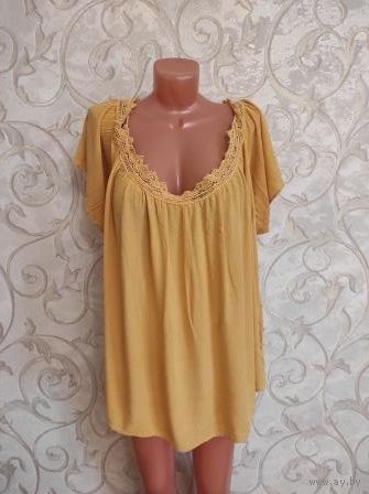 Красивая блуза на 64-68 размер, желтого цвета. Замеры сложно определить, Длина 72 см, ПОгруди 90 см (но отлично будет на ПО 75 см, так как должна быть свободной на фигуре). Блузу можно носить как с от