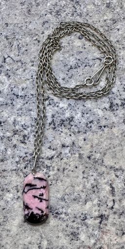 Кулон. Кулон на цепочке