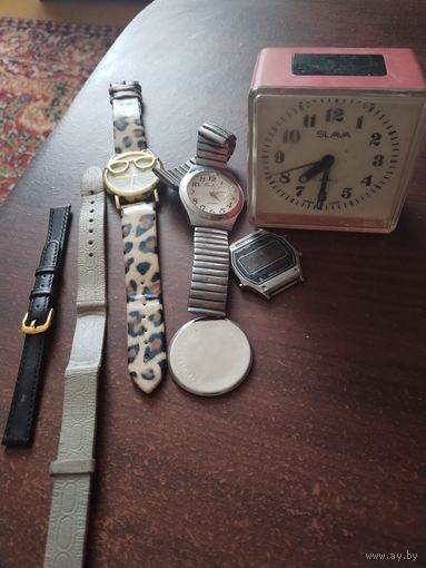 Лот часов и не только.