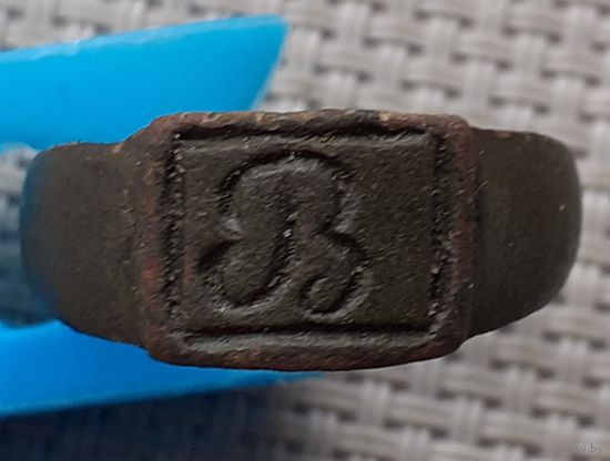 Старинный перстень.