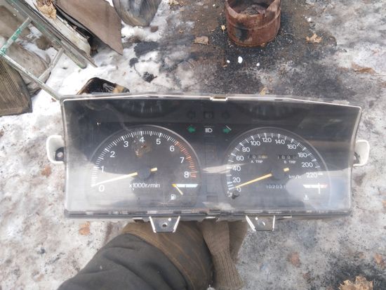Лот 1489. Щиток приборов бензин Mitsubishi Galant 6. Старт с 20 рублей!