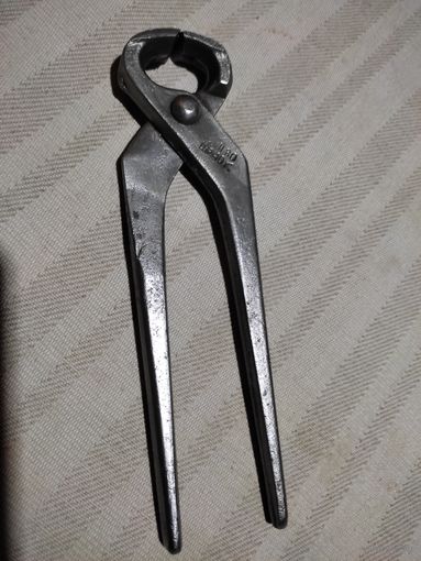 Клещи, СССР, средние. См. описание.