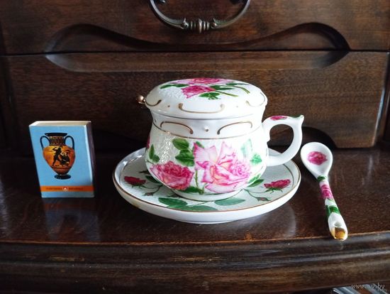 - Комплект ЧАШКА-ЗАВАРНИК