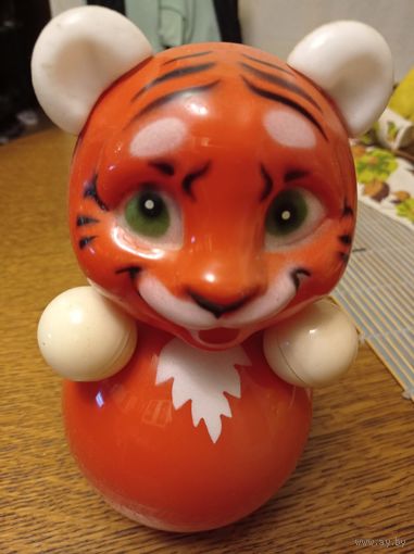 Неваляшка тигр
