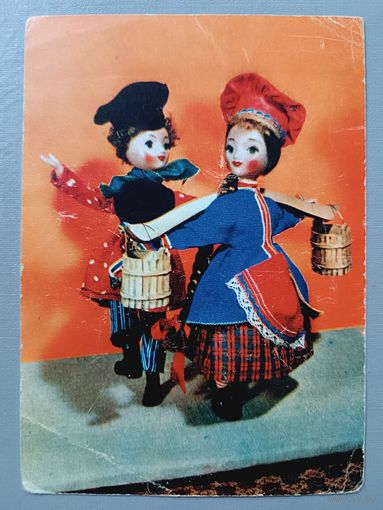 Русский сувенир. "Шла девица за водой".Открытка чистая, 1968г