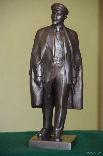 Статуэтка Ленин авт . Сычев   ( силумин , 35 см )