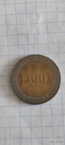 Западноафриканское государство 200 франк 2004