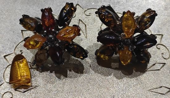 Серьги с янтарем. 9гр. 925пр.