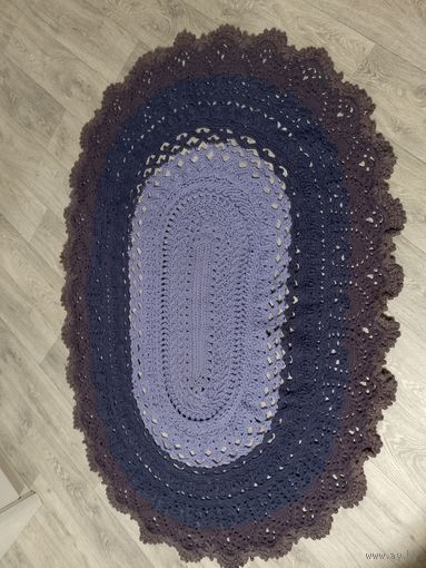 Коврик вязанный