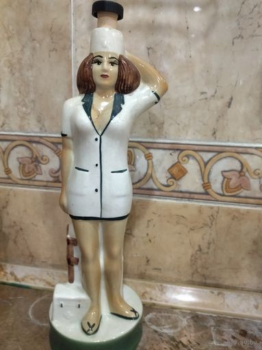 Статуэтка штоф