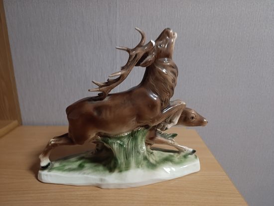 Статуэтка  "Бегущие олени" Германия