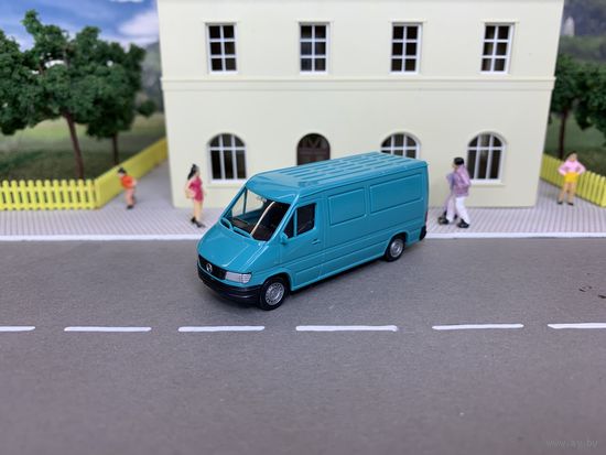 Mercedes-Benz Sprinter (1). Масштаб HO 1:87.