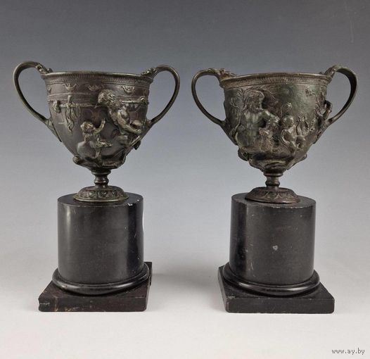 Пара чаш-канфар