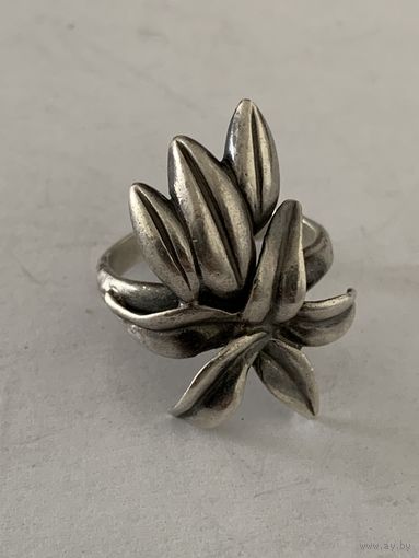 Антикварное серебряное кольцо,Франция