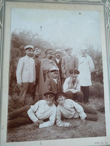 Старинная фотография 12.5х16.5 см. Чиновники Самарканда на маёвке.1910 г.