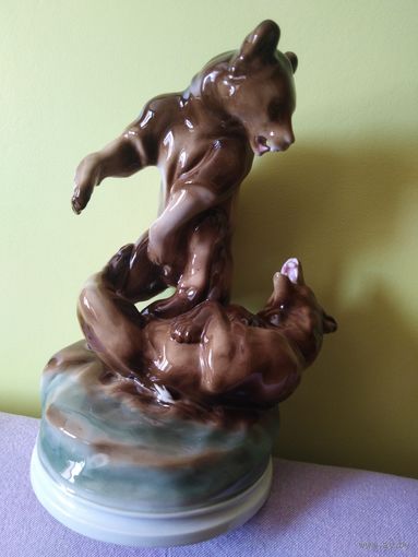 Медведи большие Европа