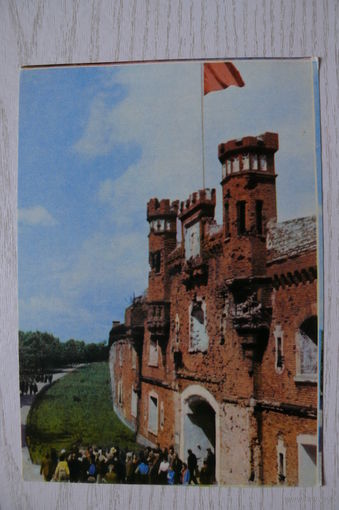 Ананьины А. и М., Брест. Холмские ворота; 1966, чистая, изд. Минск.