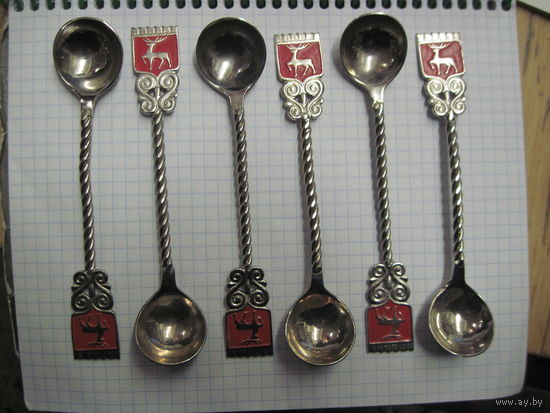 Ложки чайно-кофейные мельхиоровые 6 шт, 12,5 см. За все.