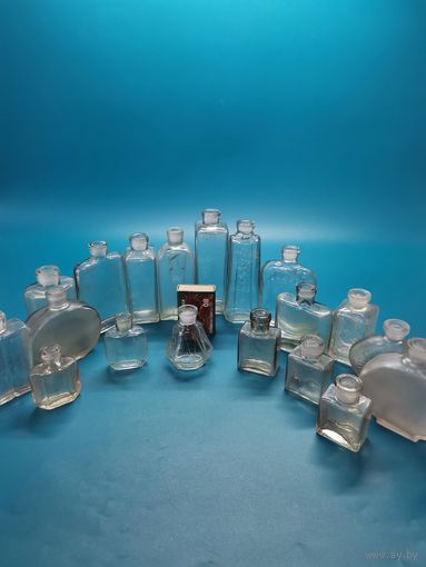 Флакончик от парфюм СССР 20 шт. одним лотом.