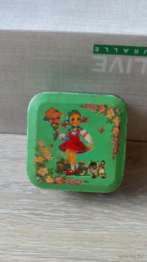 КОРОБОЧКА МОНПАНСЬЕ.цена снижена