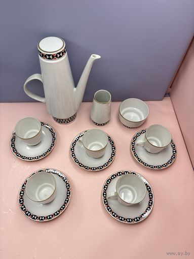 Сервиз кофейный с геометрическим декором на 5 персон (13предметов), фарфор, деколь, золочение, Freiberg Porzellan, ГДР, 1960-1970 гг