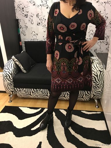 Платье 44 Очень красивое