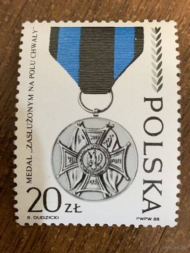 Польша 1988. Медаль за заслуги на поле боя. Марка из серии