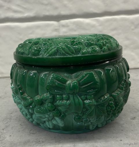 Шкатулка РАЙСКИЙ САД. Малахитовое стекло. Очень красивая!!  Распродажа коллекции!!!