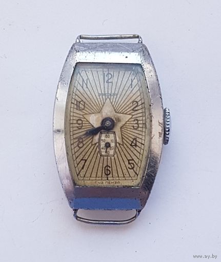 Женские наручные часы "ЗВЕЗДА" , СССР, 1940-50-е годы. Редкий циферблат. Механические.  Исправные